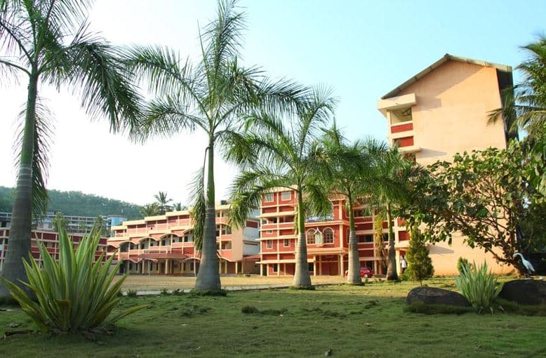 St Mary's College Puthanangadi Malappuram Campus Building photo 3